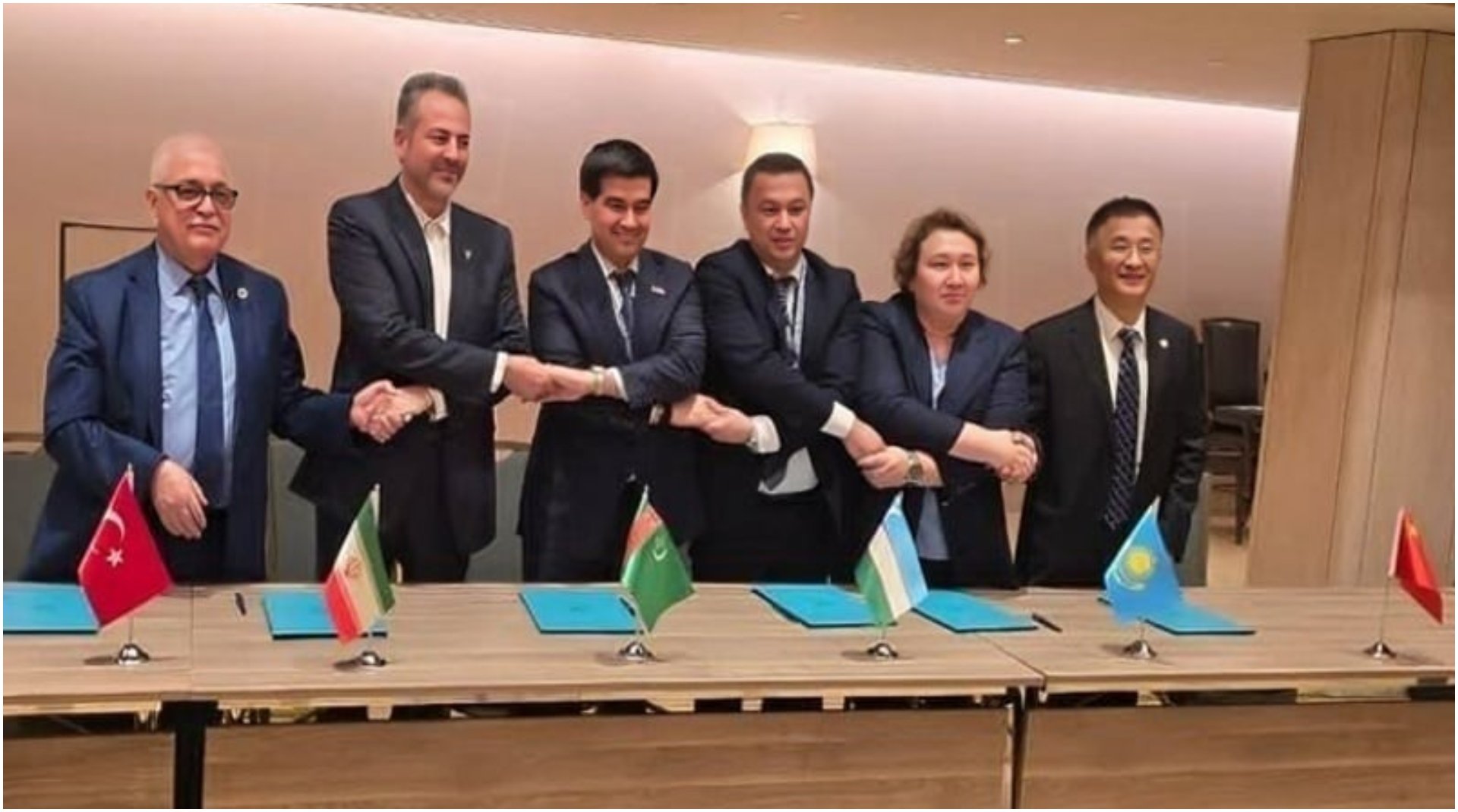 Транзитный поворот на юг: Иран и Турция усиливают коридор Китай–Европа