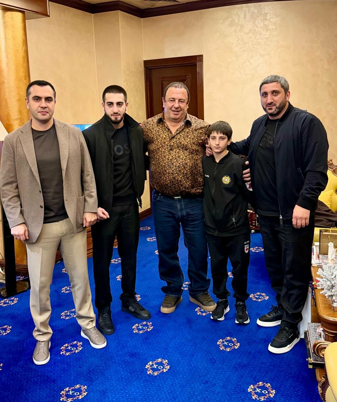 Гагик Царукян наградил спортсменов федерации каратэ Армении