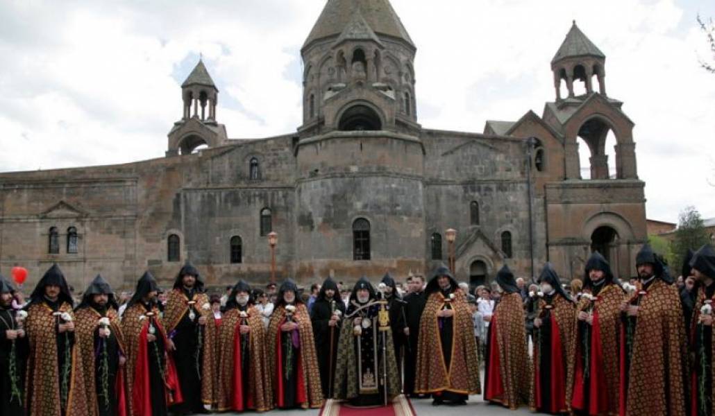 Из состава Высшего духовного совета ААЦ исключены трое священнослужителей