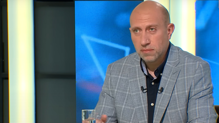 Оппозиции нужна последовательность, а не показуха