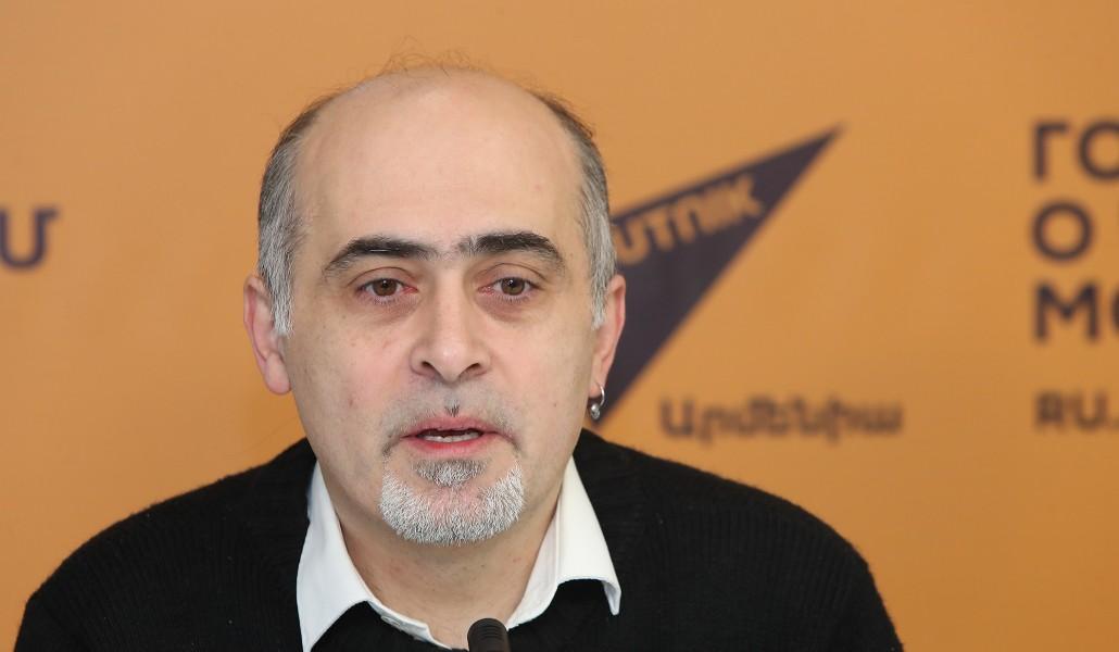 Регистрация IMEI усилит контроль над пользователями и создаст новые риски