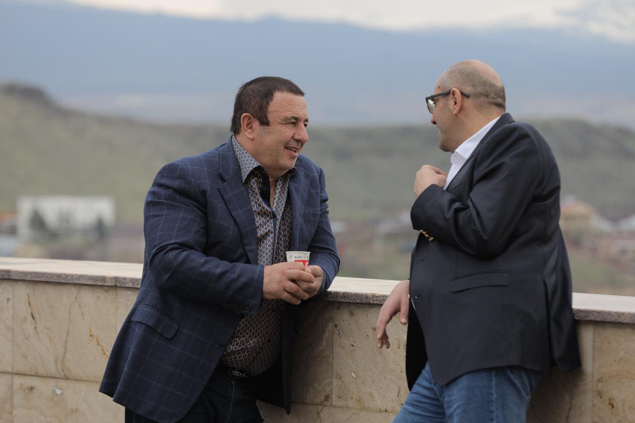 Решение вопроса в правовой сфере: Ростомян о требовании властей отстранить Царукяна  