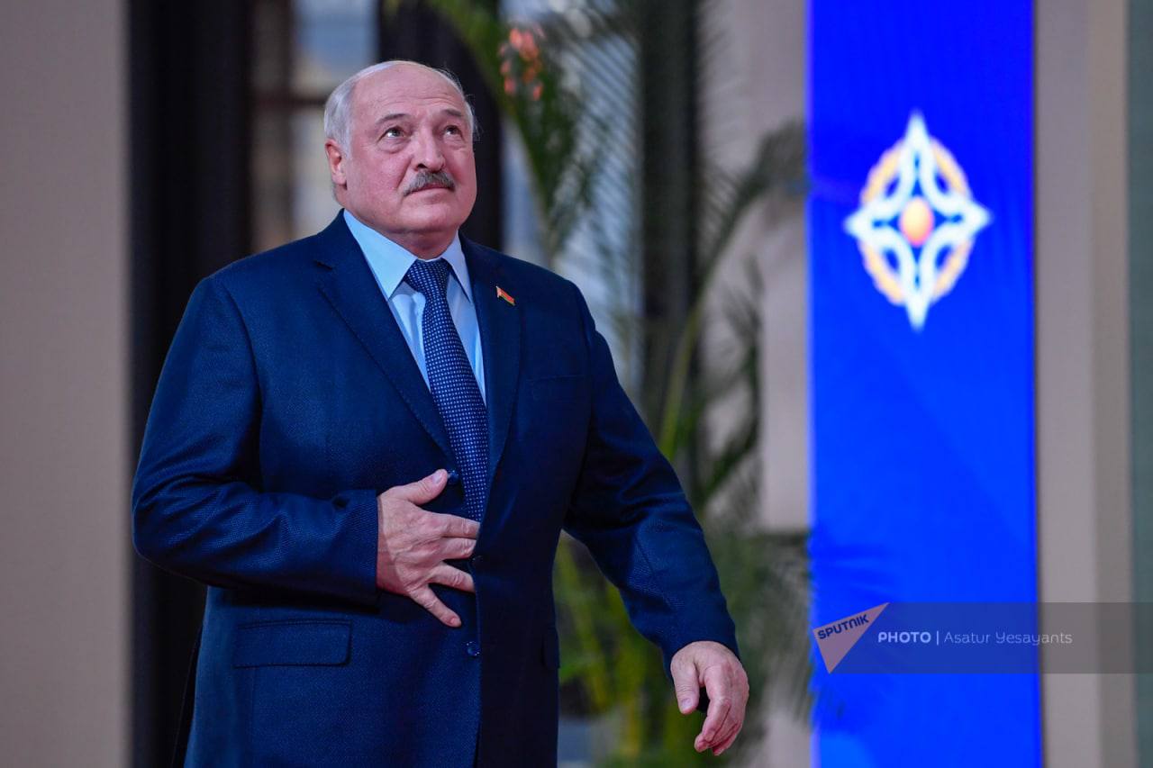 Лукашенко: Белоруссия готовится к войне, чтобы ее избежать