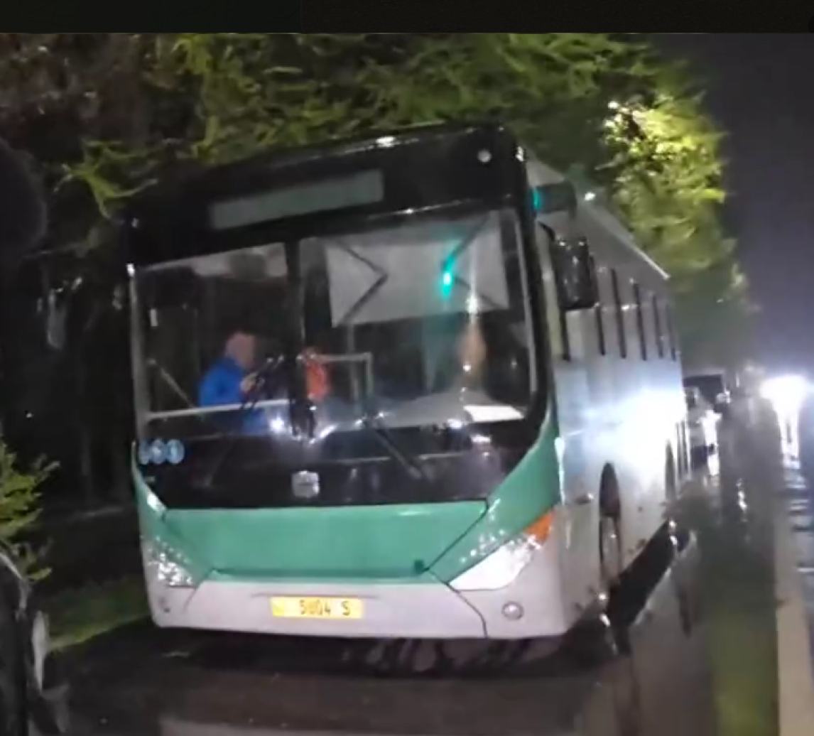 В Ереване ранили ножом водителя автобуса