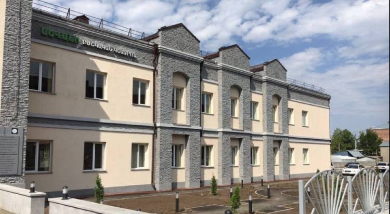 Директор медцентра в Севане похитил более 2 миллионов драмов через подставное лицо