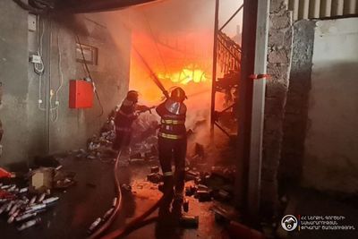В Ереване на фабрике по производству салфеток  вспыхнул пожар