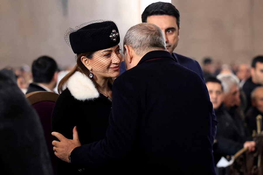 Я уважаю решение Анны - Никол Пашинян