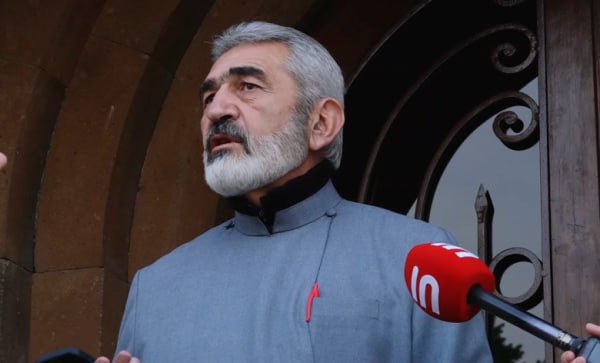 Поддержавший Пашиняна глава Вайоцдзорской епархии добровольно покинул свой пост