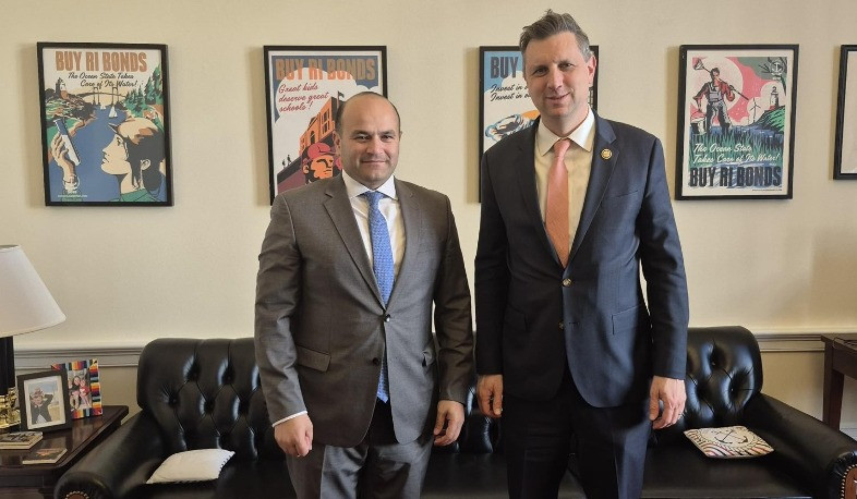 Посол Армении в США встретился с конгрессменом Сетом Магазинером