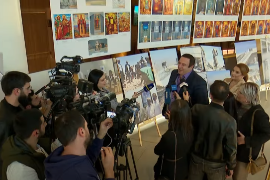 Путь создания статуи Христа документируется: в Ереване открылась выставка