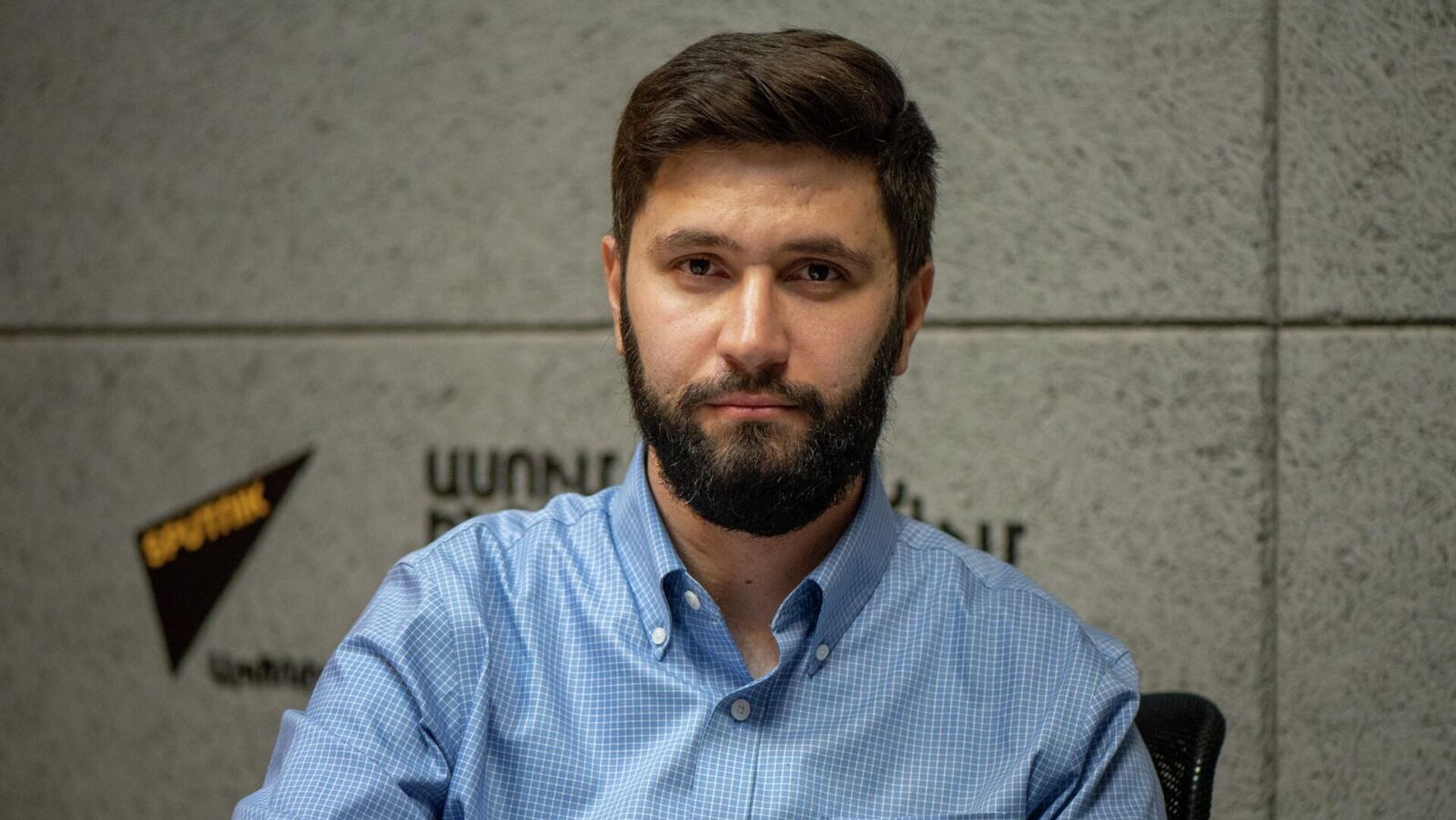 Граждане демонстрируют Пашиняну его реальный рейтинг