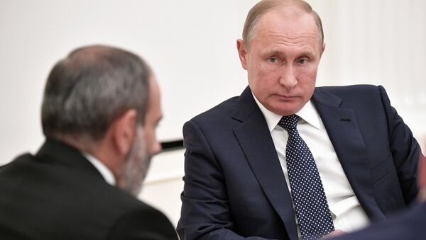 Между ЕС и ЕАЭС: как турецкие аналитические центры оценили поездку Пашиняна в Россию