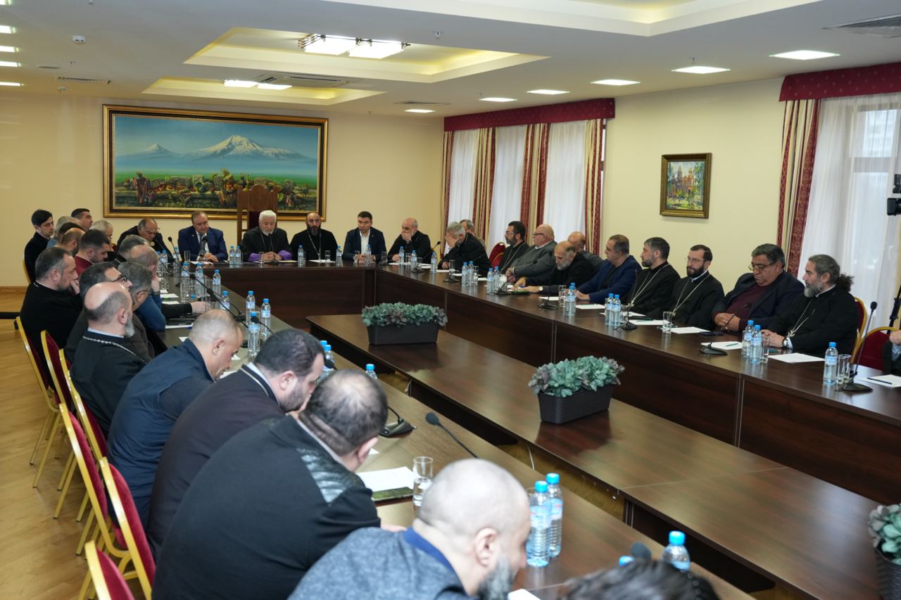 Ռուսաստանում հայ հոգևորականները դատապարտել են Փաշինյանի հակաեկեղեցական քայլերը