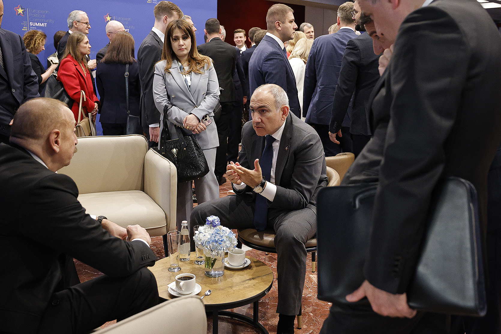 Пашинян назвал крайне опасными заявления президента Азербайджана