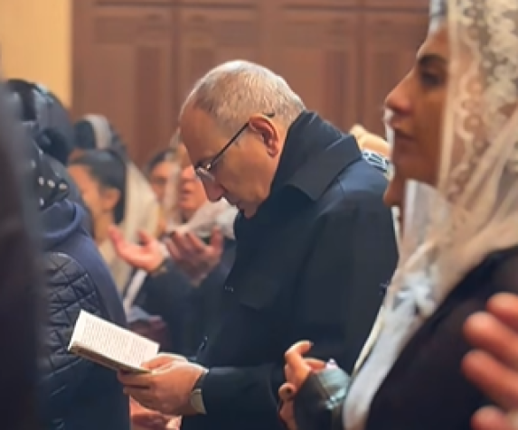 В Севане священники не сократили имя Католикоса во время службы при Пашиняне