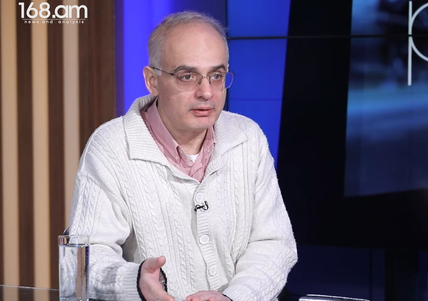  Հիբրիդային պղպջակ. Դաշնակցության գործը՝ զավեշտի փուլում