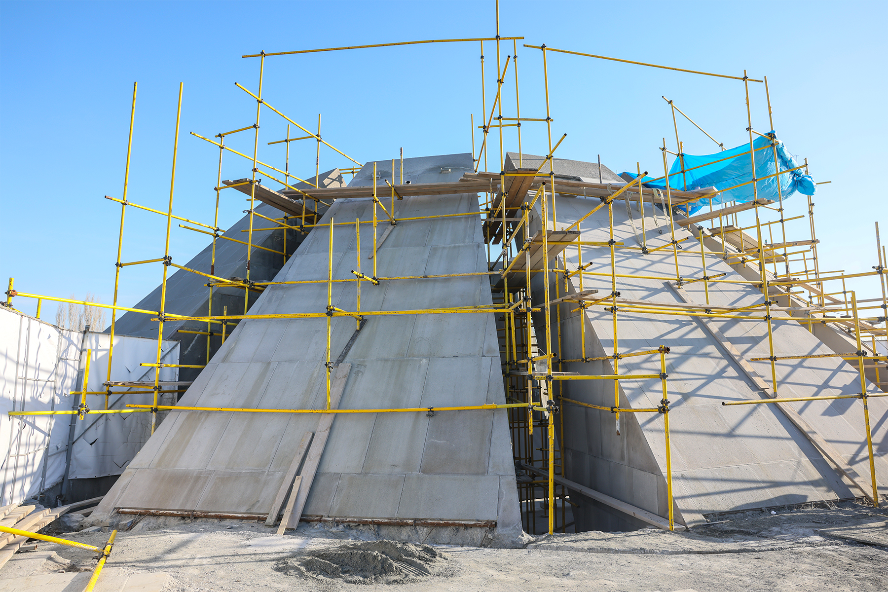 Ժաննա Անդրեասյանը հերթական այցն է կատարել Հայոց ցեղասպանության հուշահամալիր