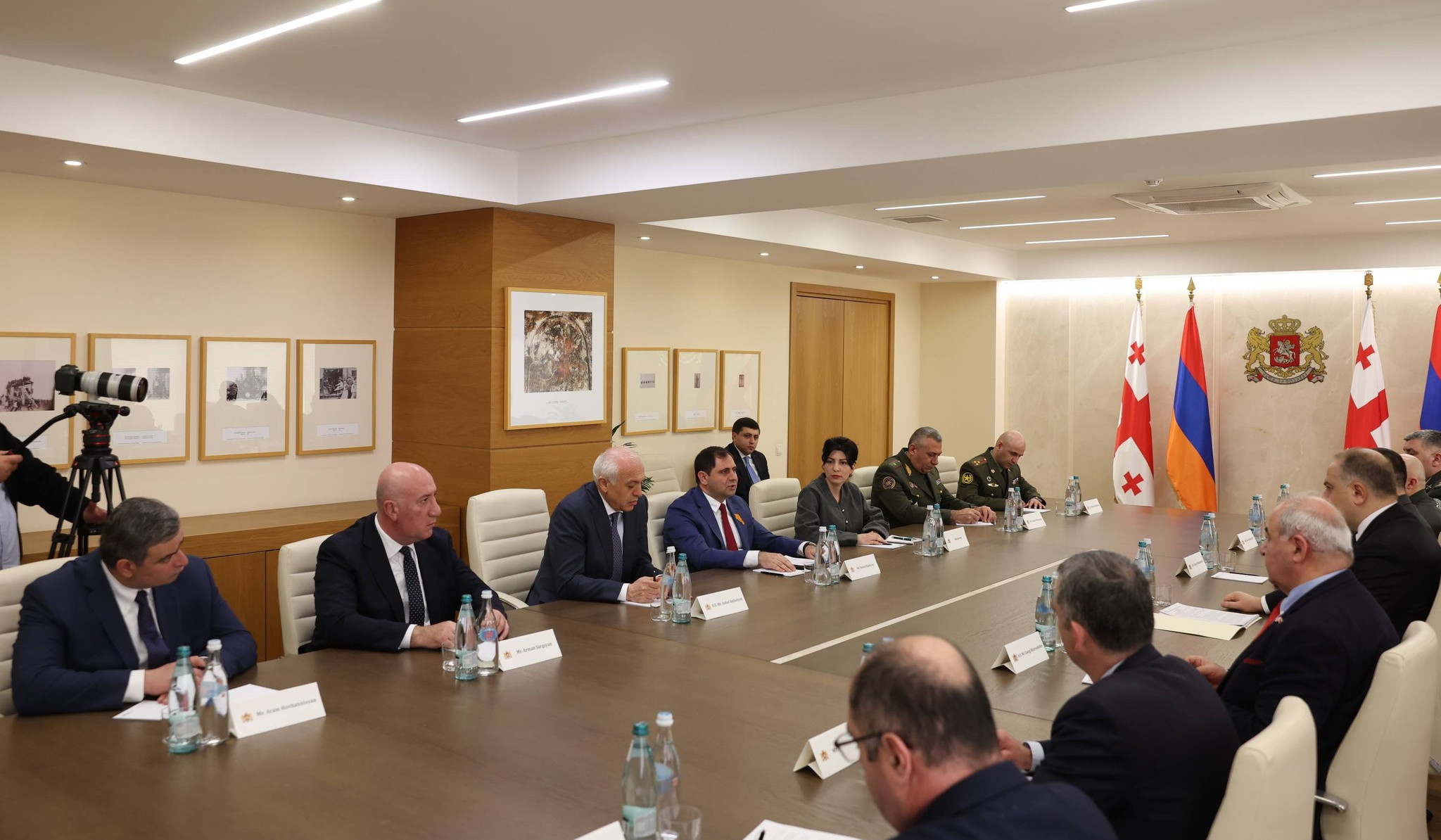 Министры обороны Армении и Грузии обсудили вопросы развития двустороннего сотрудничества 