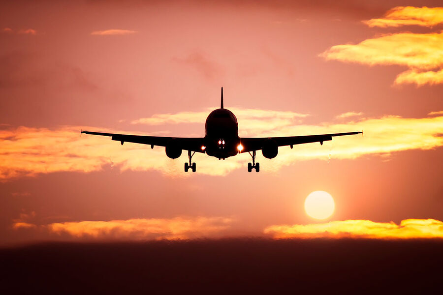 Иран открыл свое воздушное пространство