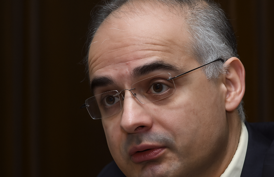 Они хотя бы могут смотреть в глаза своим детям?