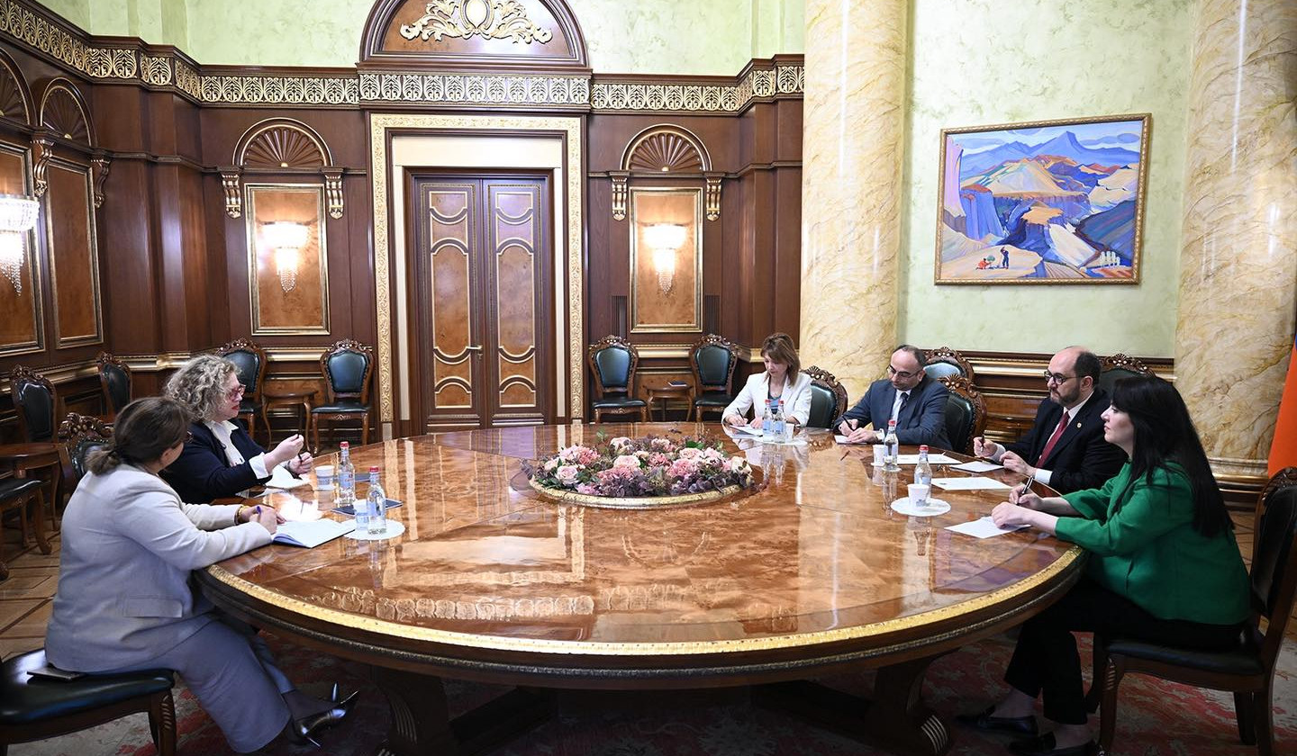 Араик Арутюнян и посол Великобритании обсудили реформы в Армении