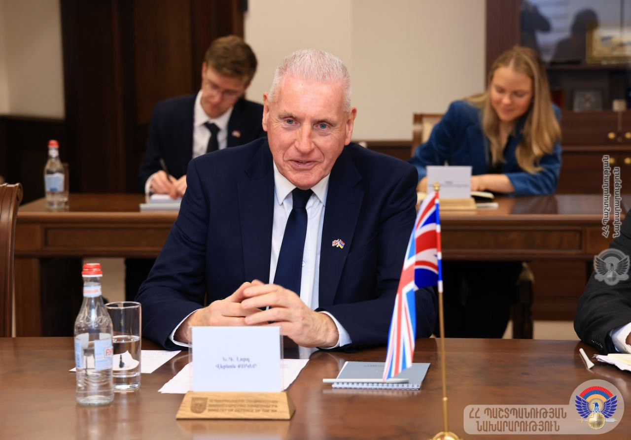 Սուրեն Պապիկյանն ընդունել է Միացյալ Թագավորության պաշտպանության գծով պետական նախարարին