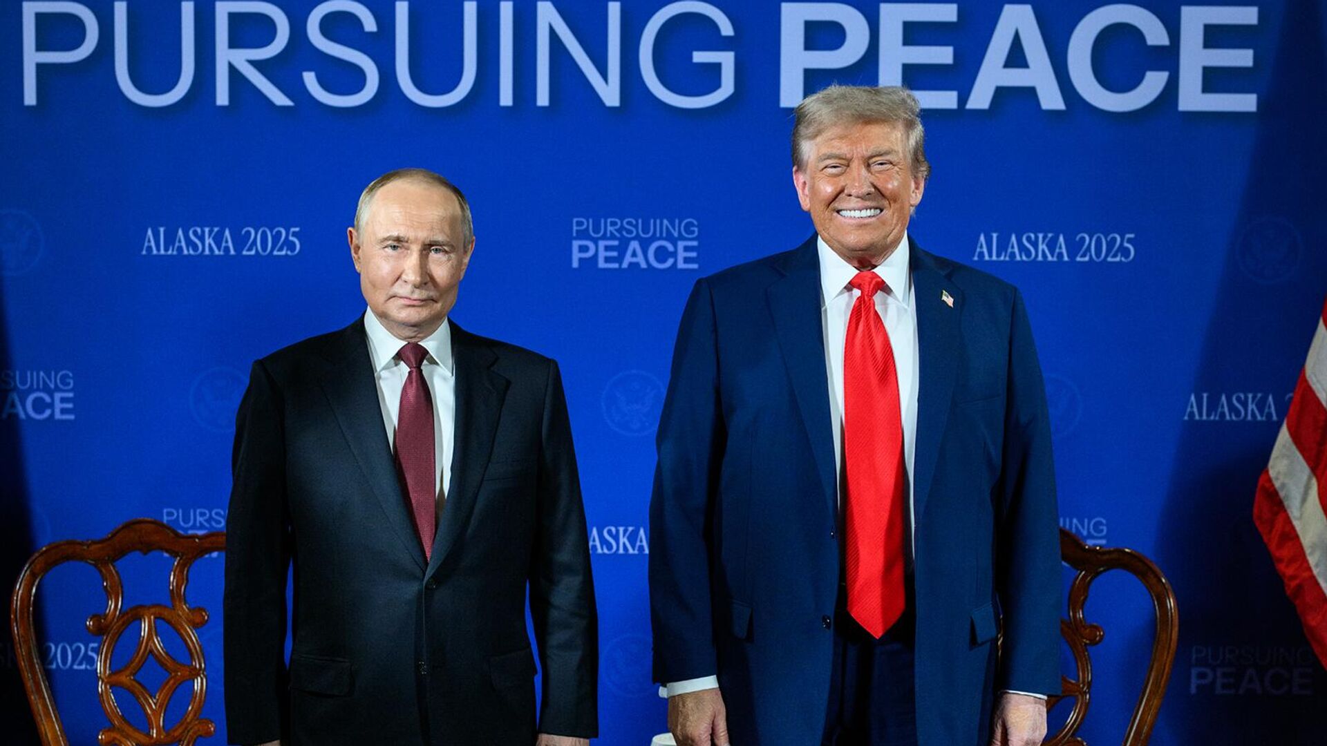 Лавров рассказал о хорошей атмосфере на переговорах Путина и Трампа