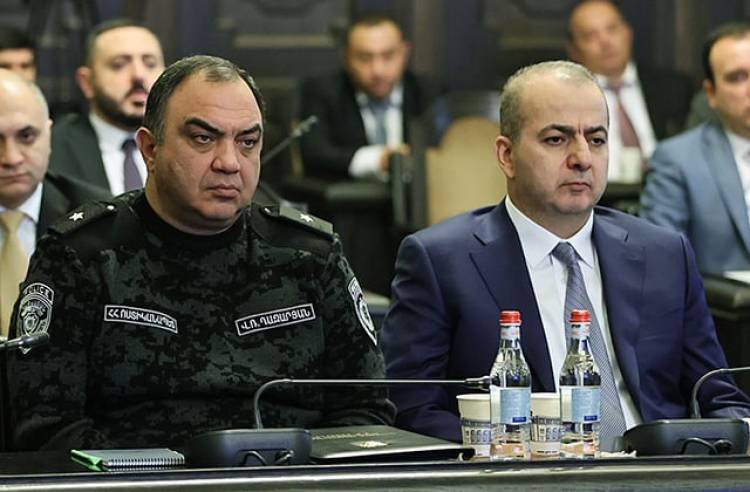 Փաշինյանը վախենում է Վահե Ղազարյանի եւ Արմեն Աբազյանի ճամբարափոխ լինելուց