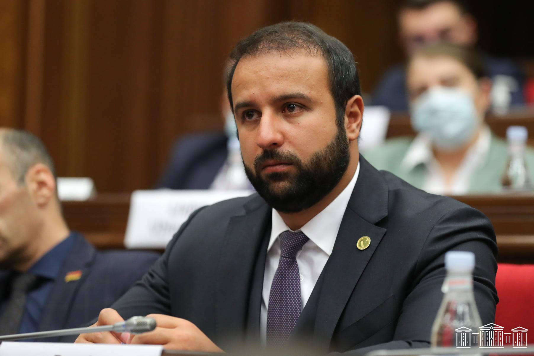  Айк Саргсян предстанет перед судом - СМИ