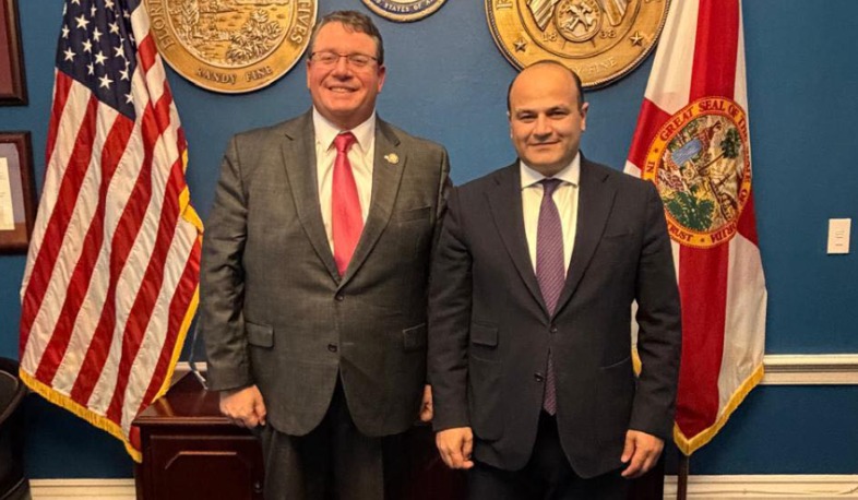 Мкртчян и член Конгресса США обсудили расширение двустороннего сотрудничества