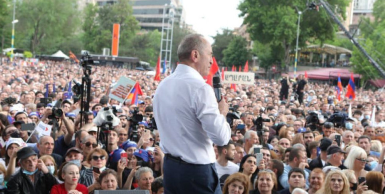 Ռոբերտ Քոչարյանի թիմը մեծ միջոցառում է նախապատրաստում