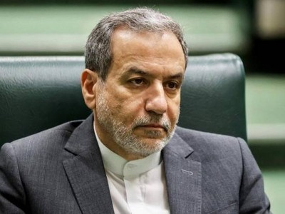 Аббас Аракчи заявил, что переговоров с США не будет