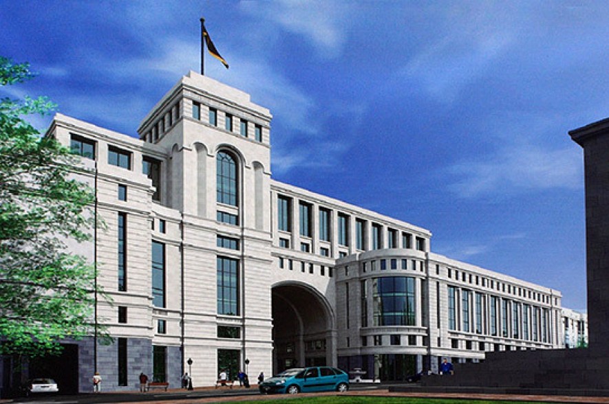 Большая просьба к МИДу и его косноязычному пресс-секретарю